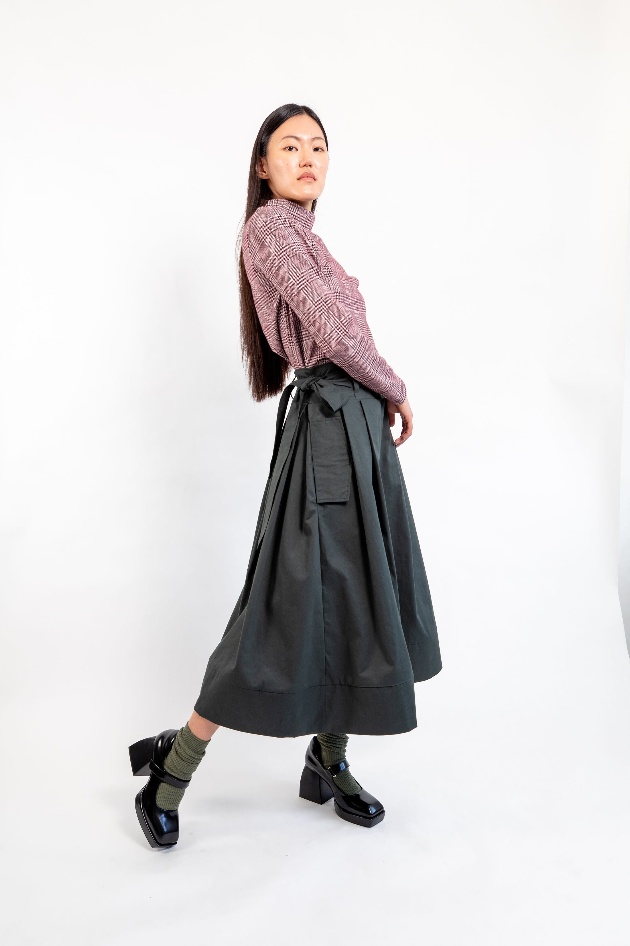 Cos green shop pleated skirt