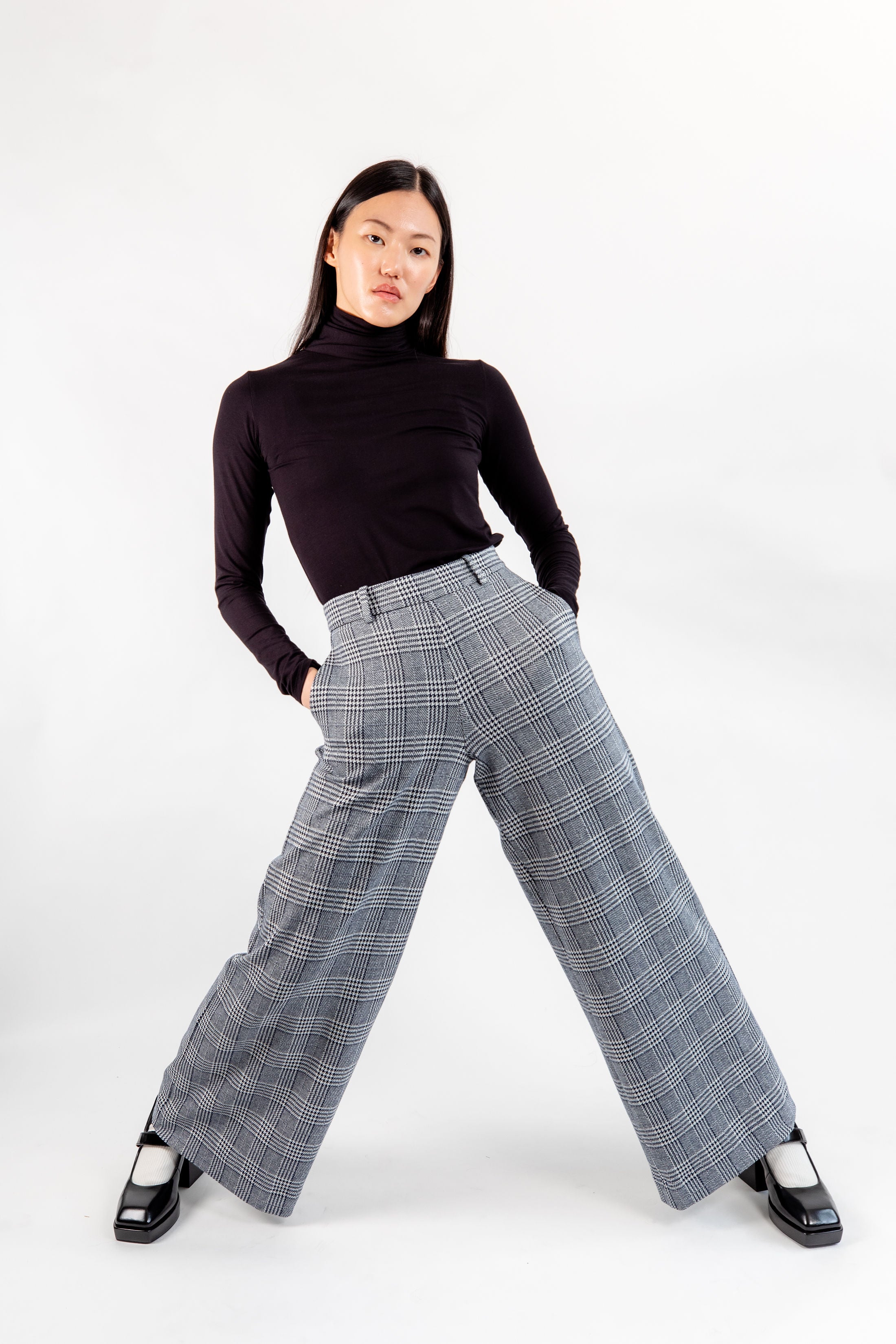 Soho hot sale plaid pants